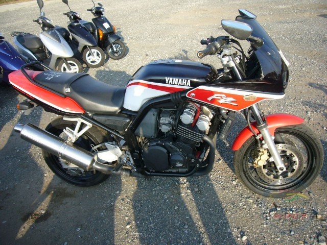 Yamaha fz400 фото Yamaha fz400 фото