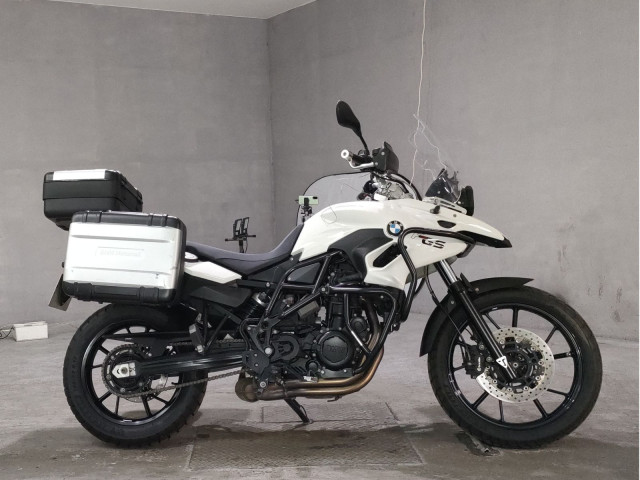 BMW F700GS